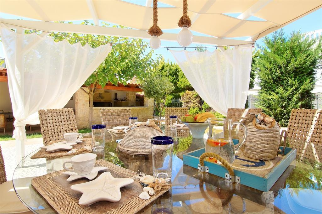 Luxury Villa Sea Melody Παλαιά Φώκαια Εξωτερικό φωτογραφία